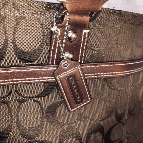 Coach classic Tote *Authentic* - Picture 5 of 12